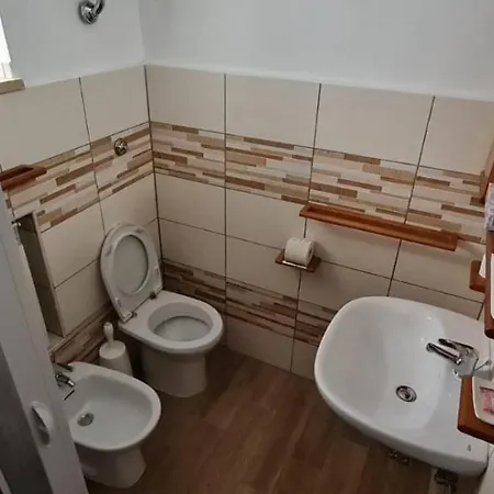 Il Tronchetto Panzió 3*